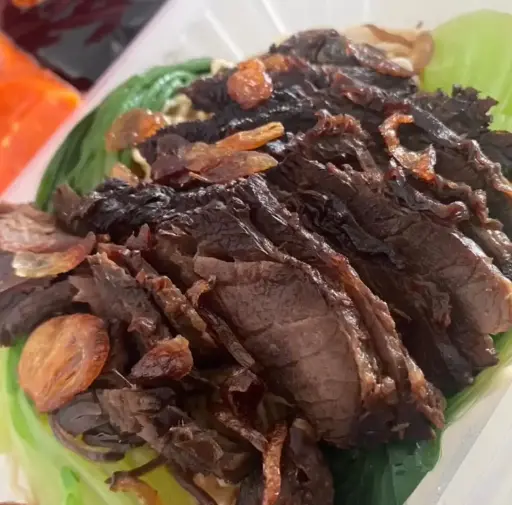 [4] MEE KOLOK ROASTED BEEF