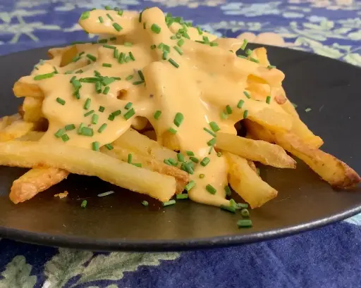 [36] Cheesey fries